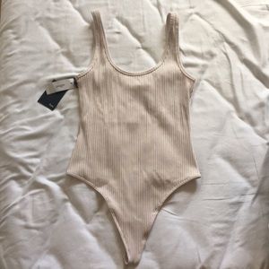 ARITZIA Wilfred Free Leila Bodysuit